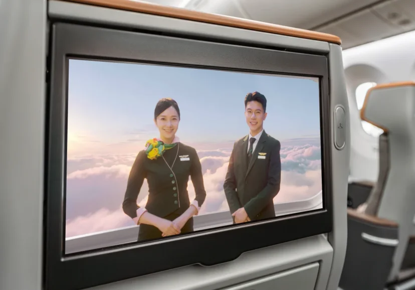 探員下班了! 長榮航空2026年 全新機上安全影片 幕後設計概念 《Flying with EVA AIR》虛擬棚連接台灣景點 - 這裡胡說 JL TALKS