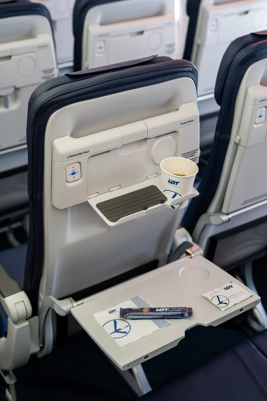 波蘭航空揭曉全新 B737 MAX 8 客艙內裝 - 這裡胡說 JL TALKS