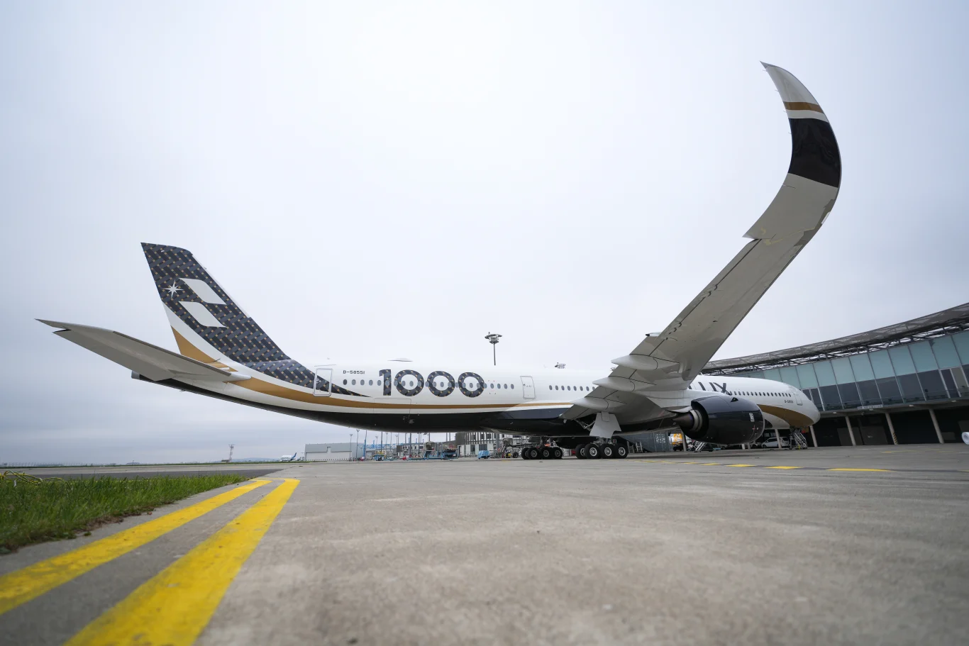 全新 A350-1000 不僅是星宇航空機隊中現階段最大型的廣體客機，也是目前 A350機型中最大的型號。