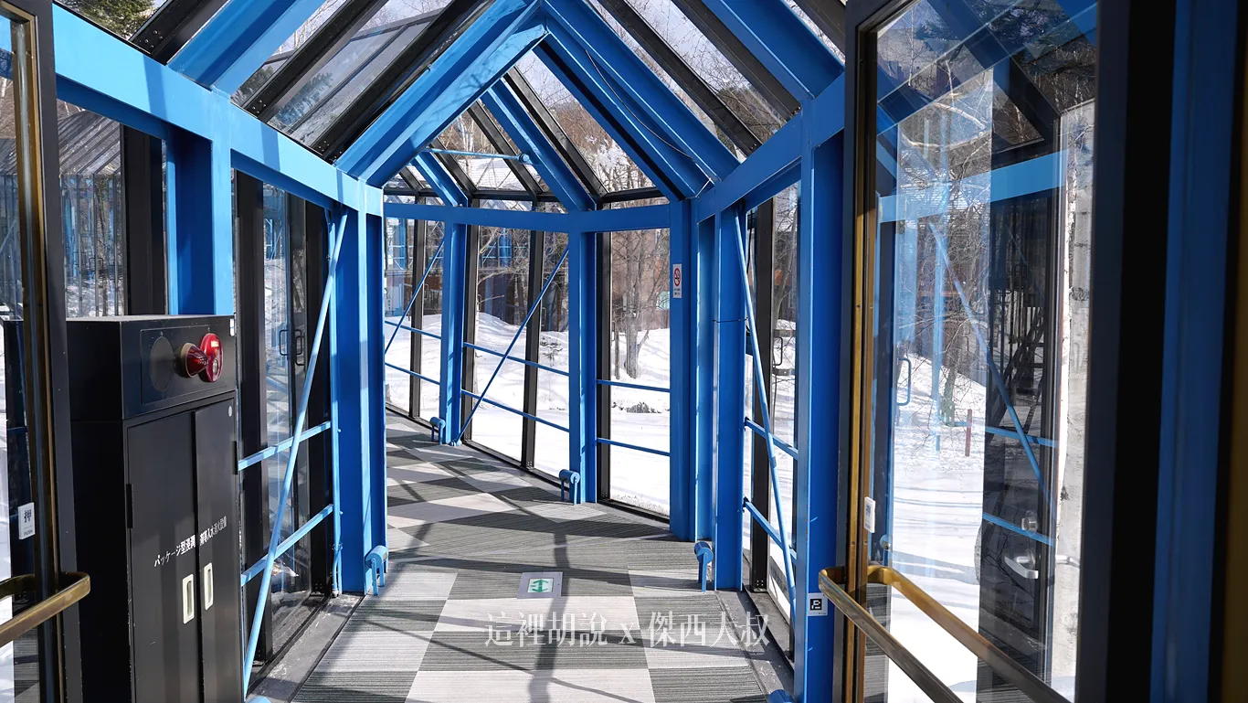 星野TOMAMU度假村｜園區接駁車最新班次與聯通走廊秘境！冬季絕美雪景全覽 (附乘車指南)：渡假村連通廊道