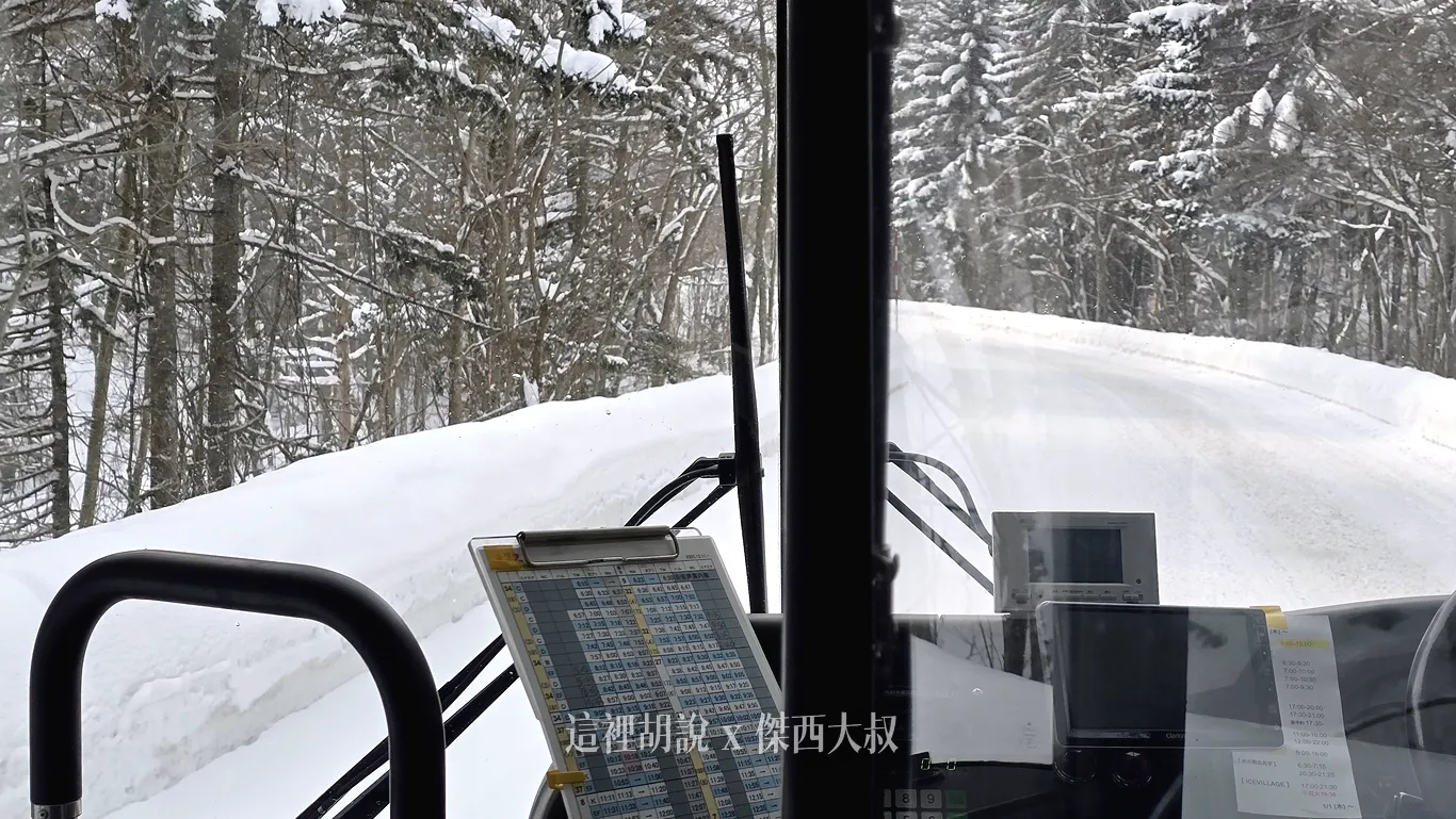 在雪地當中的行駛速度不會太快