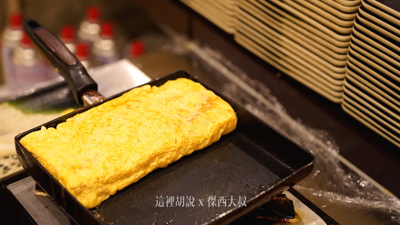 星野TOMAMU度假村｜MIKAKU 現煎玉子燒 最熱門早餐選項 開門就排隊：玉子燒製作