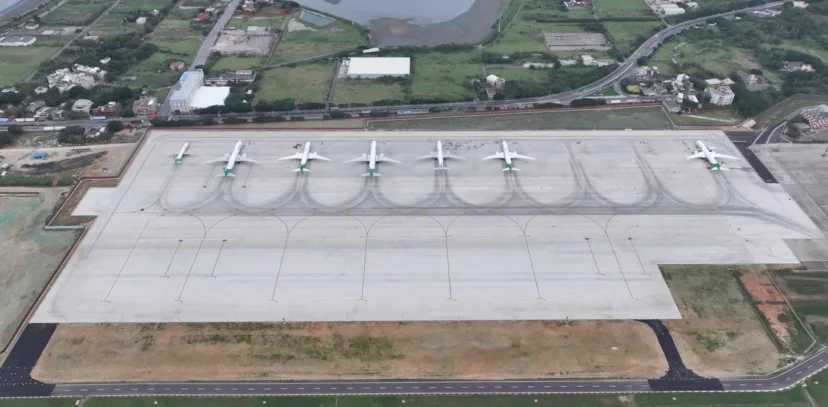 桃園機場第三跑道停機坪1月30日全面啟用 增加十六個停機位 - 這裡胡說 JL TALKS 桃園機場第三跑道停機坪1月30日全面啟用 增加十六個停機位 - 這裡胡說 JL TALKS