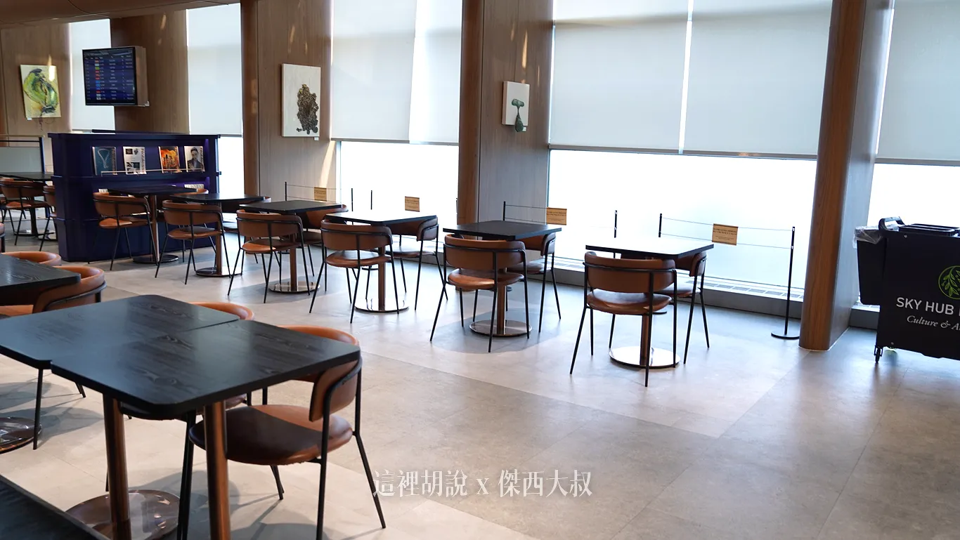 餐桌型式(沙發座椅才有設置插頭) 餐桌型式(沙發座椅才有設置插頭)