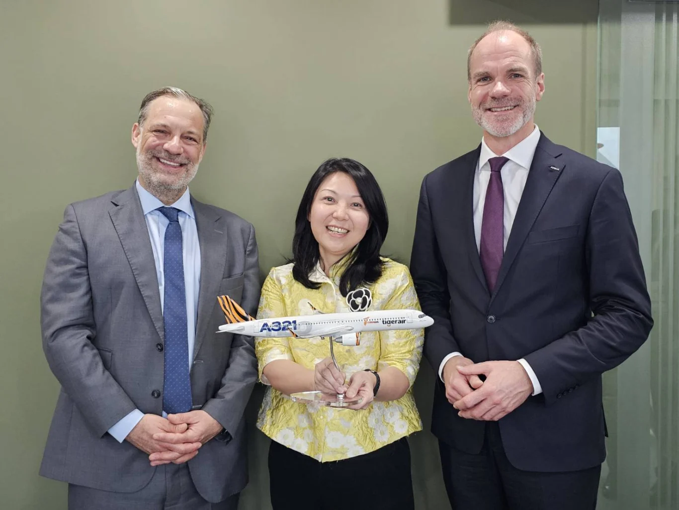 台灣虎航宣布調整台中航線 開航台中-沖繩  並於新加坡完成空巴購機合約 - 這裡胡說 JL TALKS
