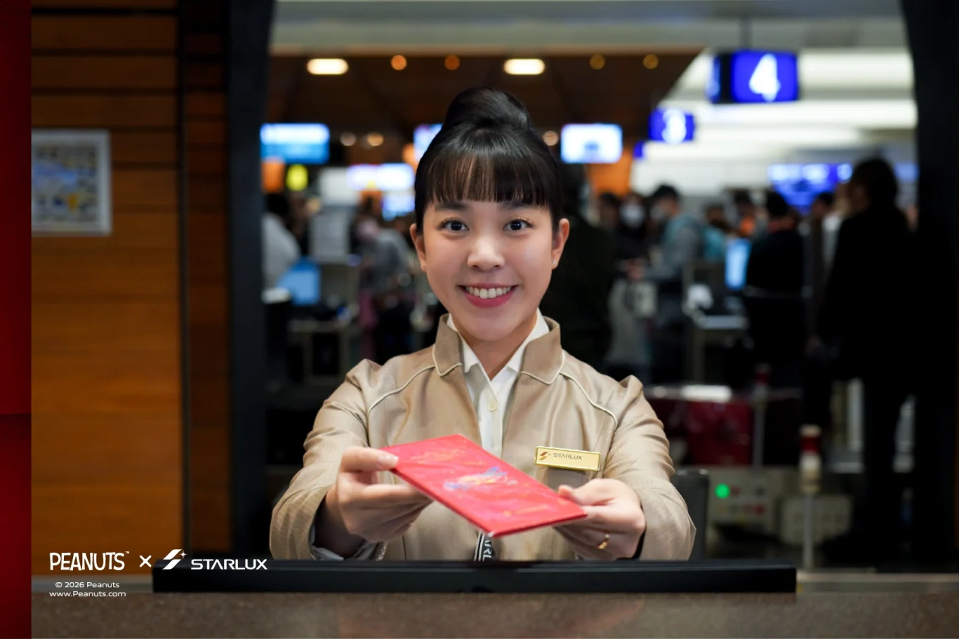 星宇航空春節限定「好運加馬」 聯名史努比紅包袋、喜氣瑪德蓮陪旅客高空迎新 - 這裡胡說 JL TALKS