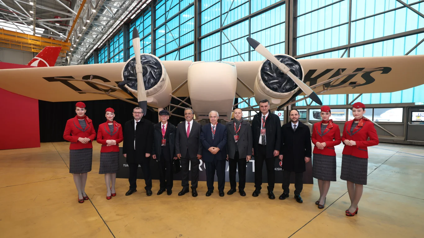 土耳其航空機隊規模達到 500 架 展示特別塗裝飛機「TK Family」 - 這裡胡說 JL TALKS 土耳其航空機隊規模達到 500 架 展示特別塗裝飛機「TK Family」 - 這裡胡說 JL TALKS
