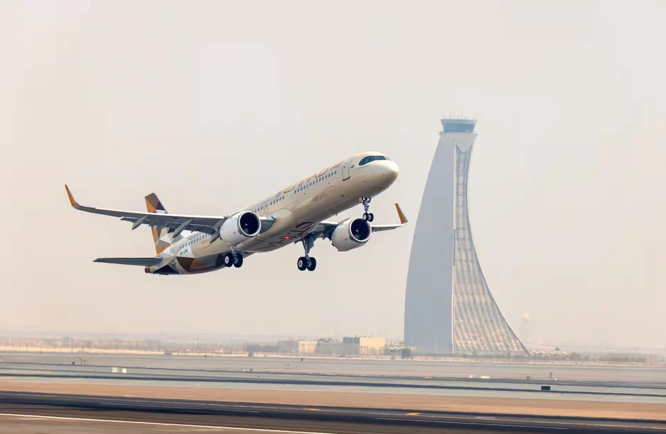 阿提哈德航空  2025 年利潤創紀錄 6.98 億美元） 創下歷史上最強勁的表現 - 這裡胡說 JL TALKS