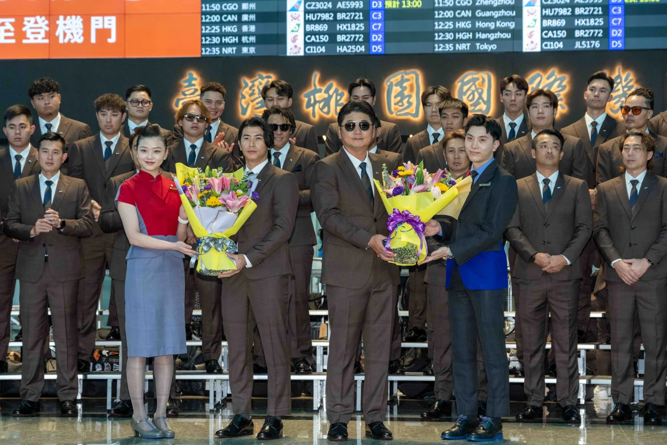 華航以包機陪通 Team Taiwan 台灣代表隊 奮勇前行 出發日本迎戰經典賽 - 這裡胡說 JL TALKS