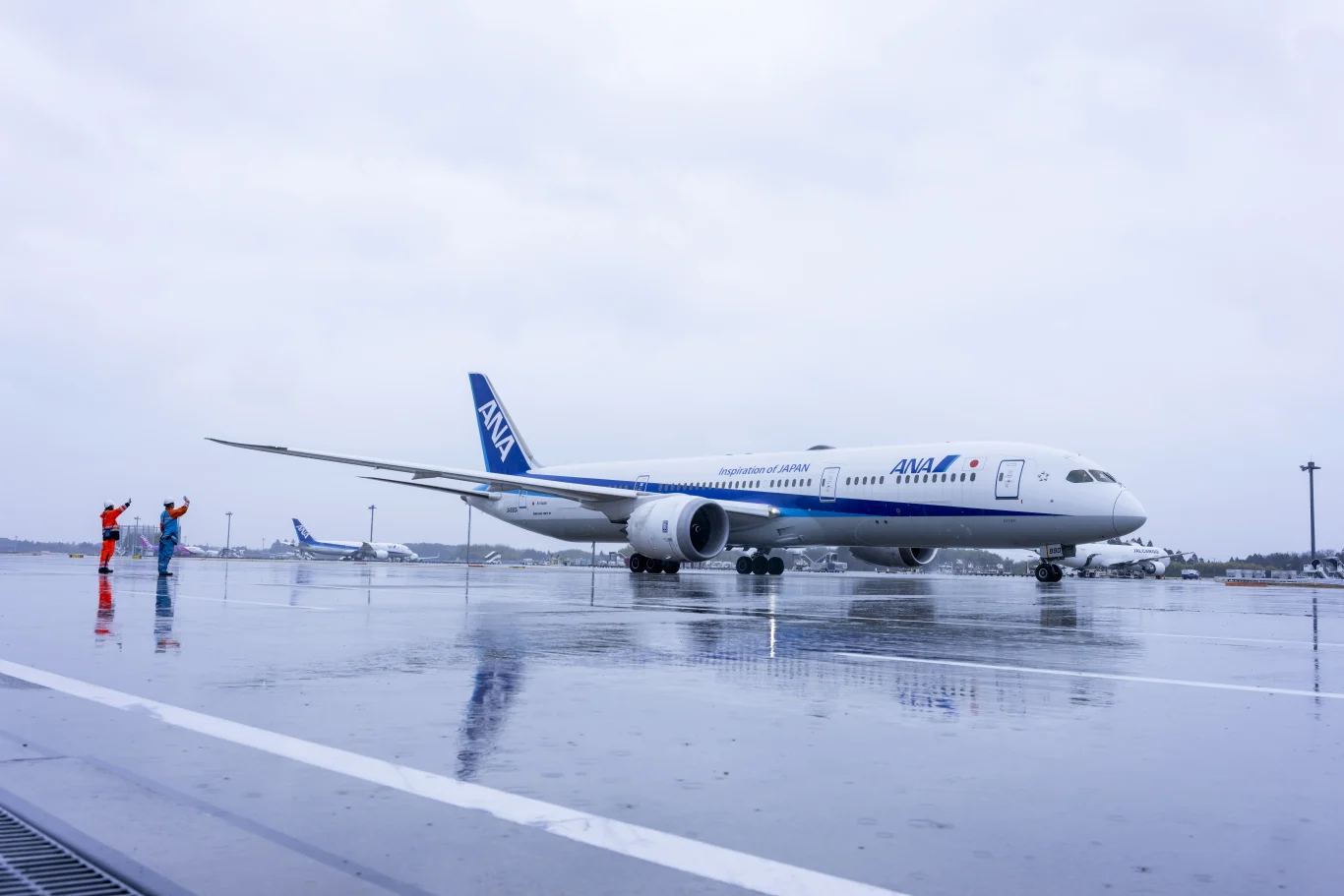 全日本空輸 (ANA) 慶祝國際定期航班開航 40 週年 - 這裡胡說 JL TALKS