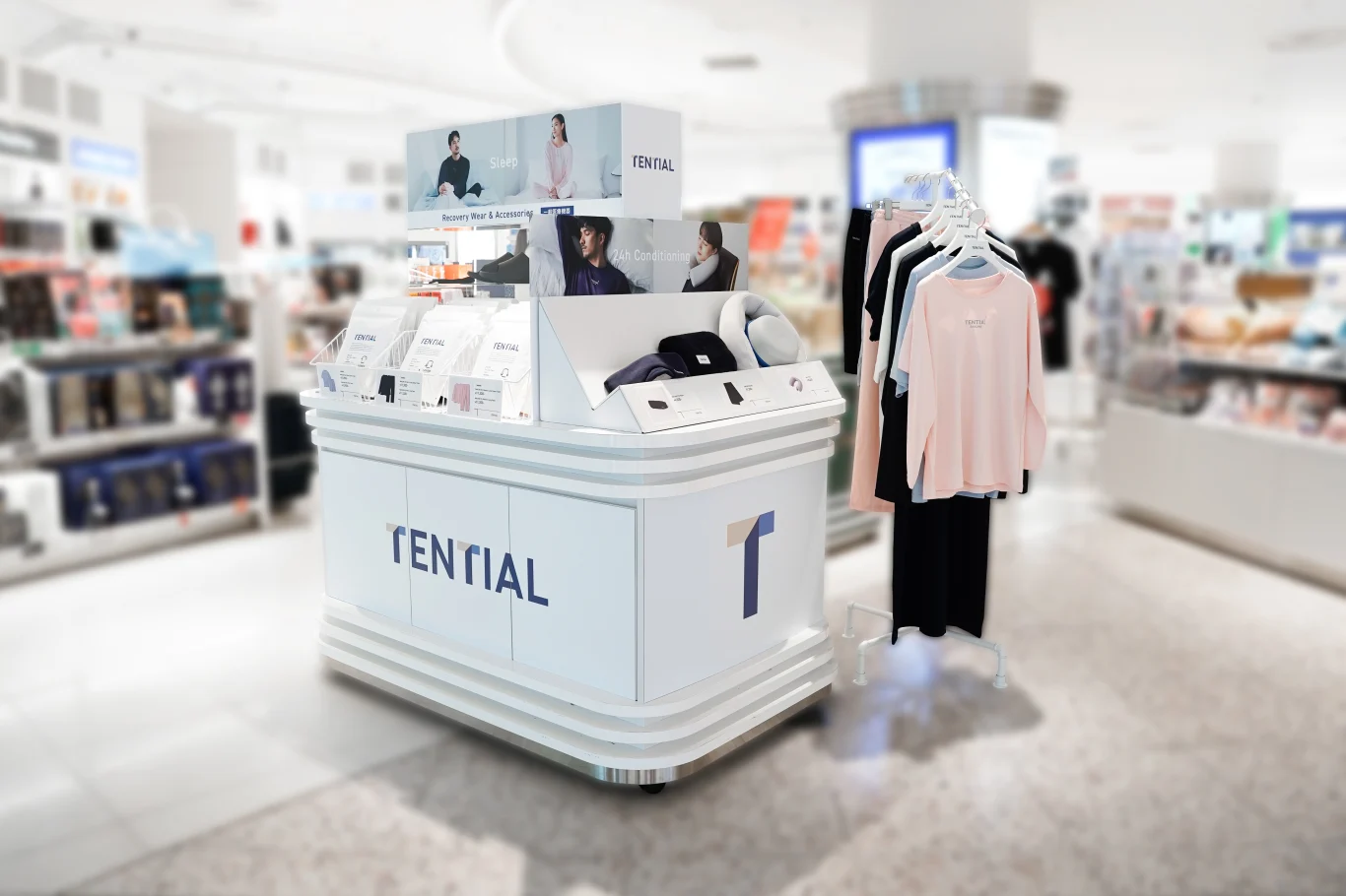 ▼24 年 7 月起 陸續於免稅店開設快閃店或常設展開