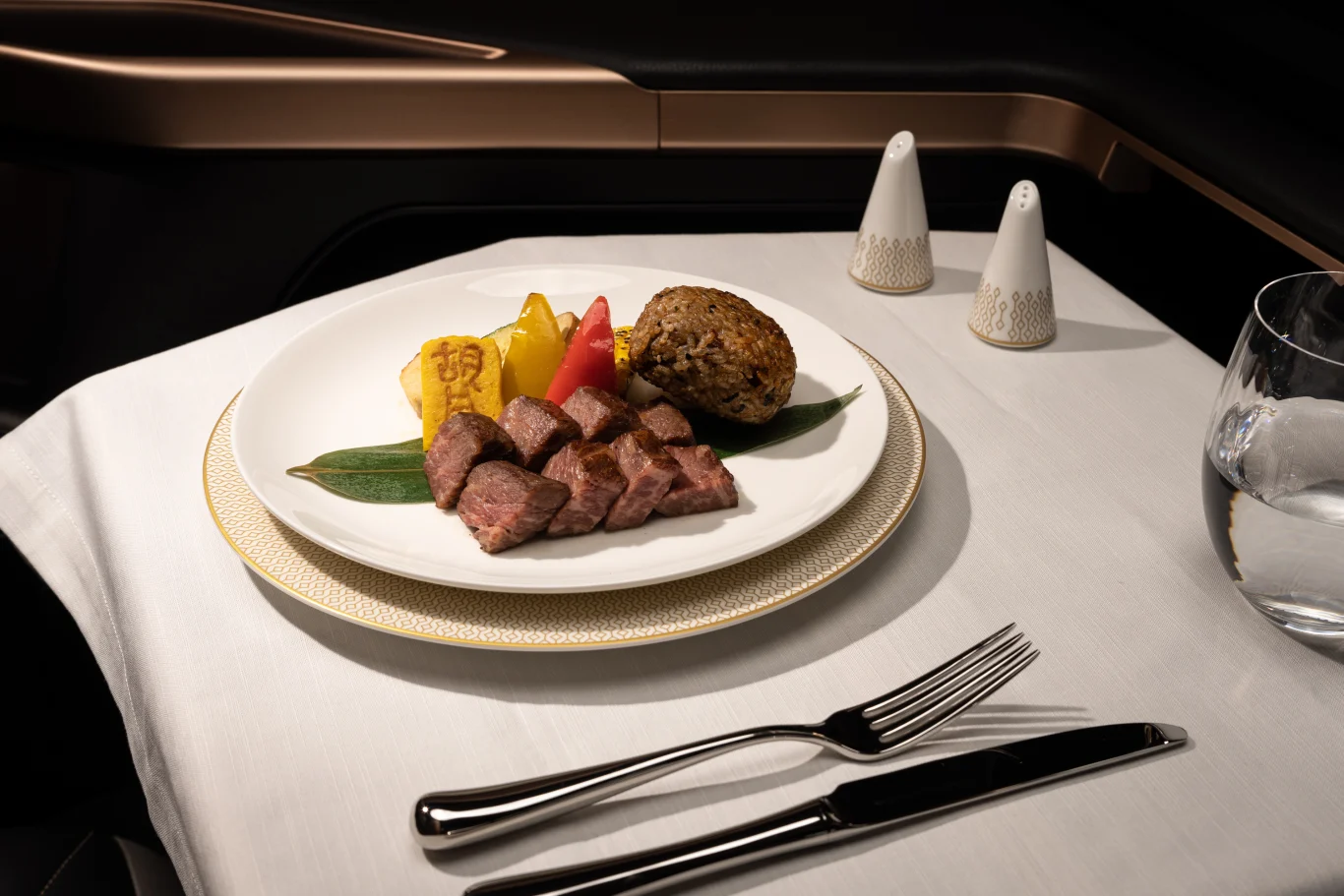 Airline Ratings 2026 星宇航空榮獲「最佳航空第五名」 「全球最佳機上餐飲」 - 這裡胡說 JL TALKS Airline Ratings 2026 星宇航空榮獲「最佳航空第五名」 「全球最佳機上餐飲」 - 這裡胡說 JL TALKS
