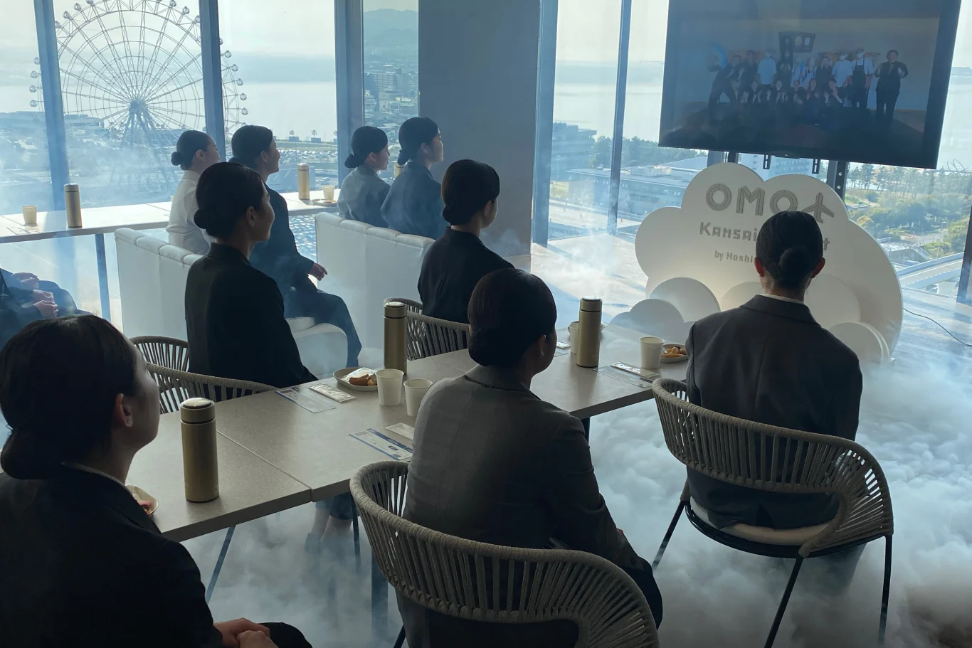 【大阪府】比分發早一步的模擬飛行!? 迎賓娛樂大秀