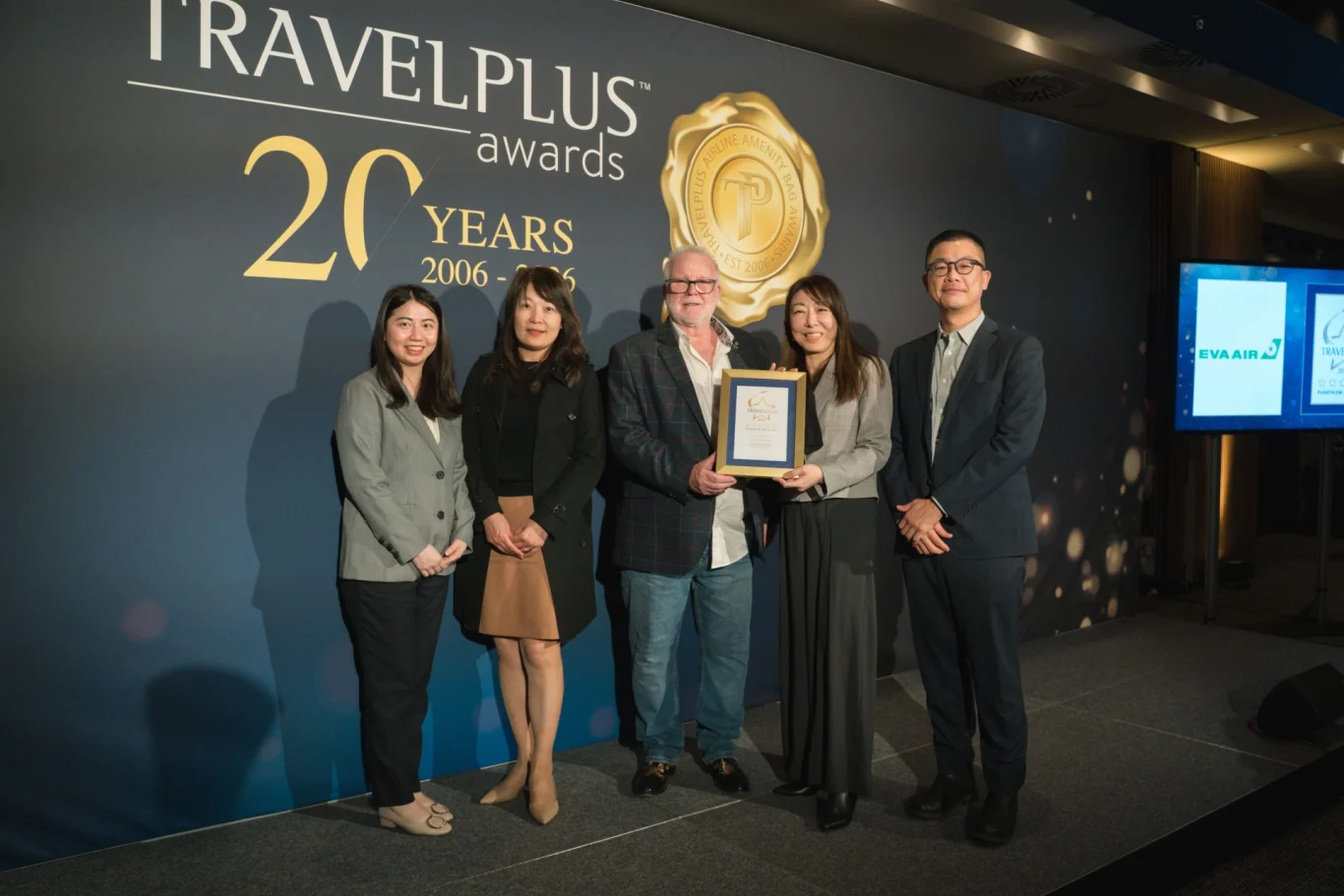 長榮航空機上服務用品榮獲 TravelPlus、PAX International 雜誌肯定 - 這裡胡說 JL TALKS