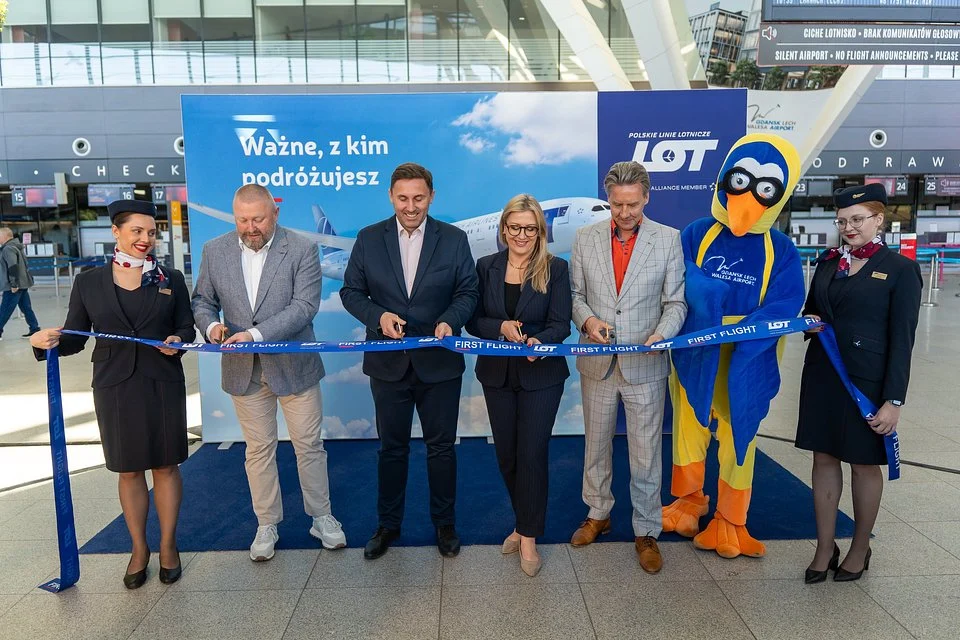 LOT 波蘭航空從格但斯克直飛布魯塞爾、奧斯陸與卑爾根的航班現已開通:擴大區域機場網路與提升交通連結性 LOT 波蘭航空從格但斯克直飛布魯塞爾、奧斯陸與卑爾根的航班現已開通:擴大區域機場網路與提升交通連結性