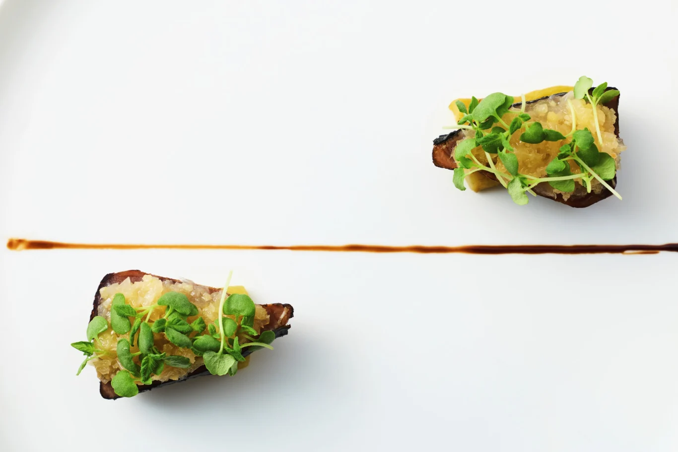 稻草燻烤鰹魚 佐 Ravigote 醬汁