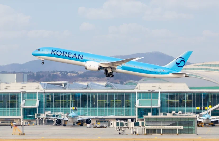 大韓航空與韓亞航空 將於 2026 年 12 月正式合併為一體化旗艦航空公司 - 這裡胡說 JL TALKS 大韓航空與韓亞航空 將於 2026 年 12 月正式合併為一體化旗艦航空公司 - 這裡胡說 JL TALKS