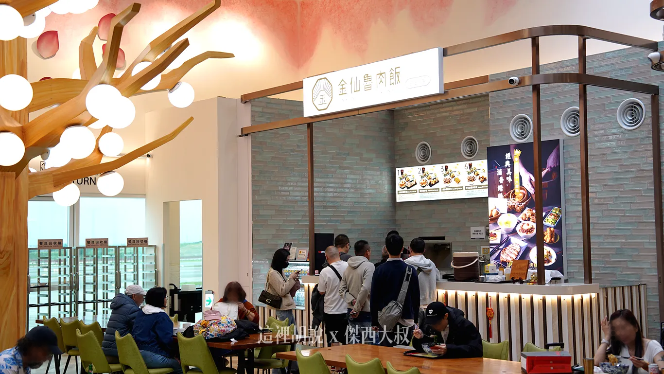 Jin Xian Braised Pork Rice is a must-try, and it's open 24 hours a day.