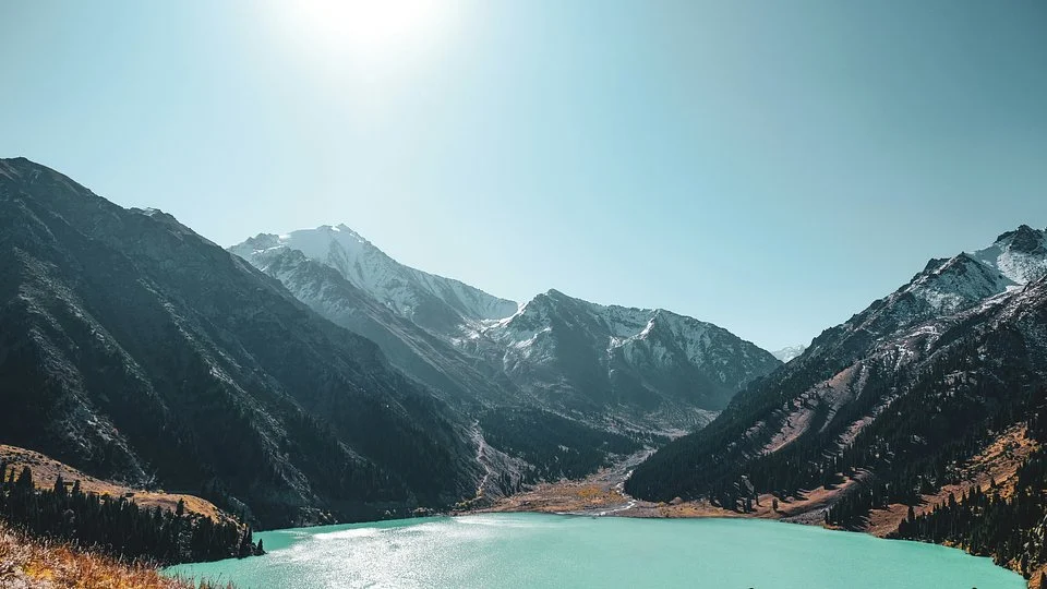 從天山山脈到亞洲大草原：波蘭航空正式開航阿拉木圖：峽谷與大草原環繞的壯麗山城