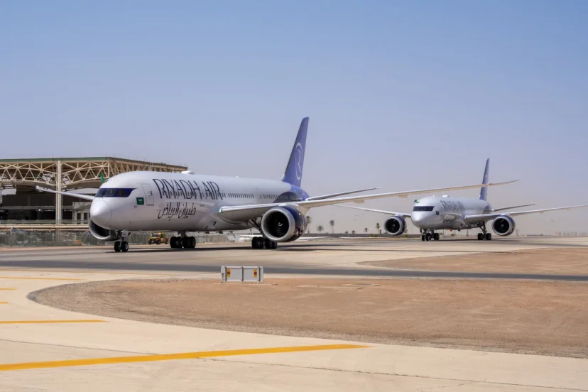 波音交付利雅德航空首兩架 787 夢幻客機 - 這裡胡說 JL TALKS 波音交付利雅德航空首兩架 787 夢幻客機 - 這裡胡說 JL TALKS