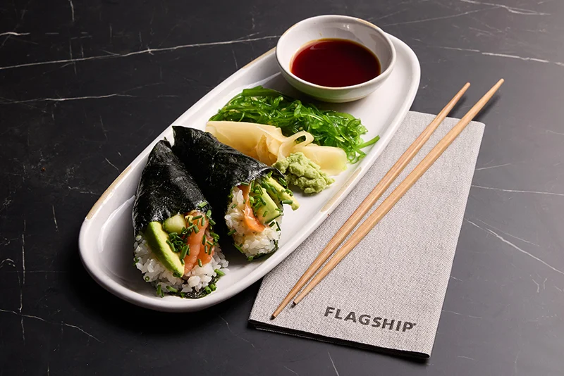 Flagship 貴賓室現場手作壽司吧。
