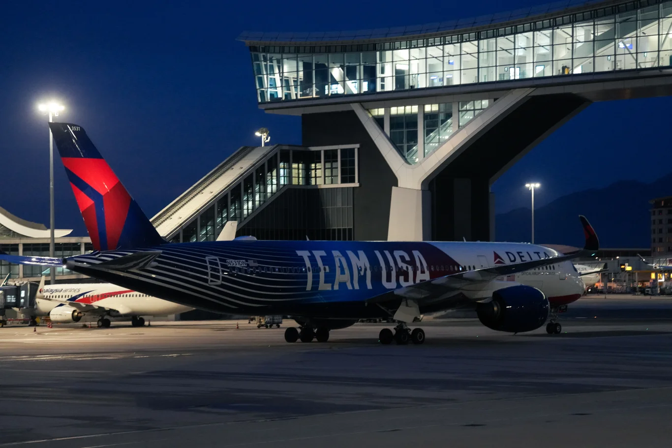 達美航空香港-洛杉磯每日直航航線正式啟航:投資航廈升級與攜手迎向 2028 洛杉磯奧運 達美航空香港-洛杉磯每日直航航線正式啟航:投資航廈升級與攜手迎向 2028 洛杉磯奧運
