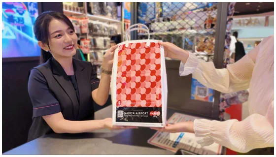 成田機場免稅店「Fa-So-La」引進國內機場首款「95% 生質標章」環保購物袋 - 這裡胡說 JL TALKS