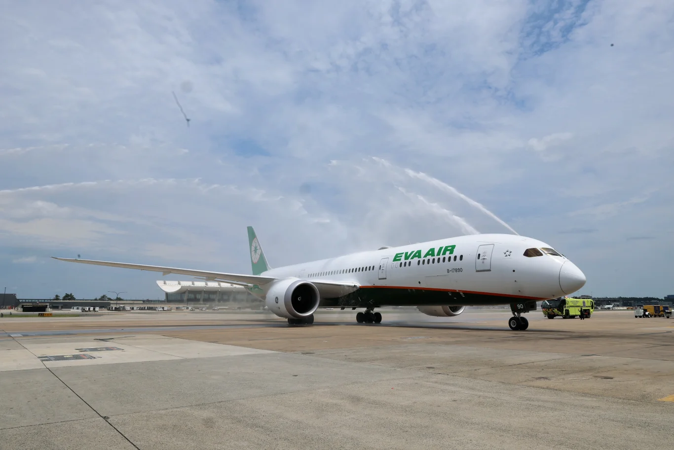 華盛頓機場管理局特別安排水門儀式迎接桃園–華盛頓特區首航班。