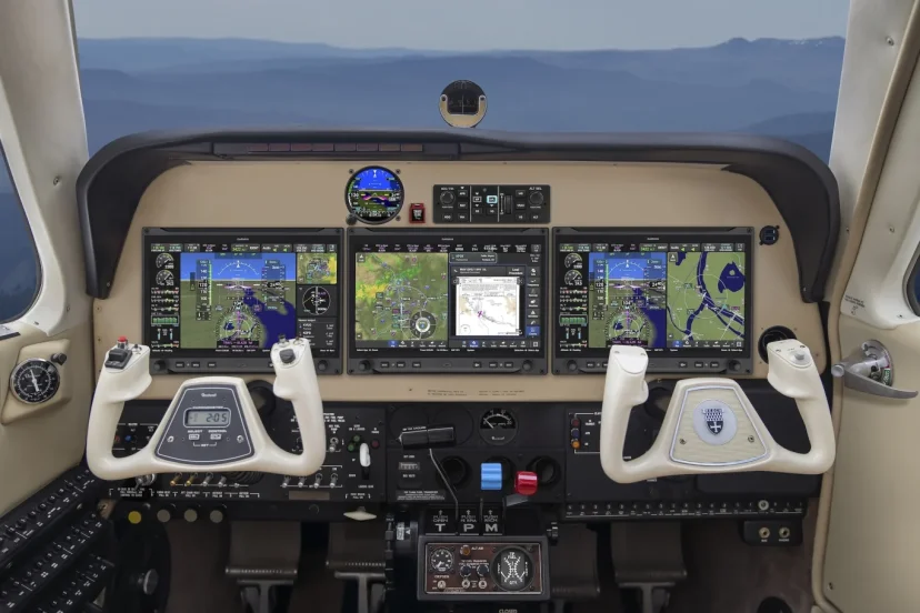 Garmin 發表新一代高度整合飛行顯示器 AXIS - 這裡胡說 JL TALKS Garmin 發表新一代高度整合飛行顯示器 AXIS - 這裡胡說 JL TALKS