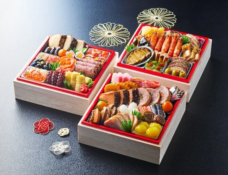 全日空「2027年ANA原創日式年菜」限量登場!機上餐總廚監製迎春重箱 預購贈送限定飛機小碟與七味粉罐:京都「京・料亭わらびの里」三段重 全日空「2027年ANA原創日式年菜」限量登場!機上餐總廚監製迎春重箱 預購贈送限定飛機小碟與七味粉罐:京都「京・料亭わらびの里」三段重