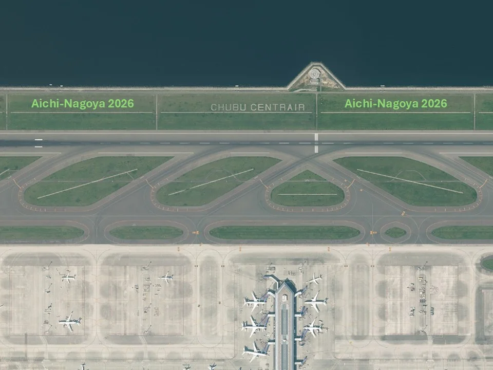 搭機才看得見彩蛋！日本中部國際機場跑道旁出現「Aichi-Nagoya 2026」巨大草坪文字：「Aichi-Nagoya 2026」跑道草坪文字展示資訊