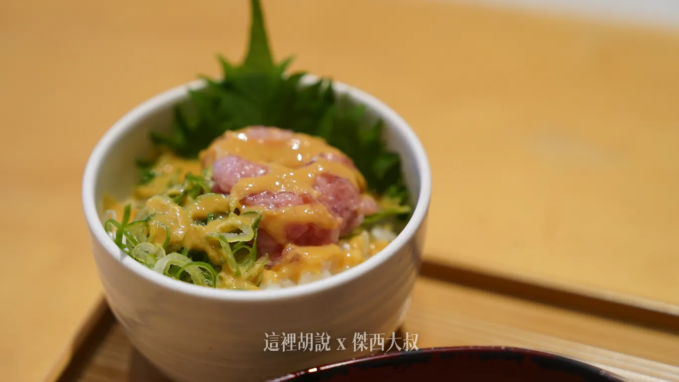 額外加點的迷你碗海鮮丼
