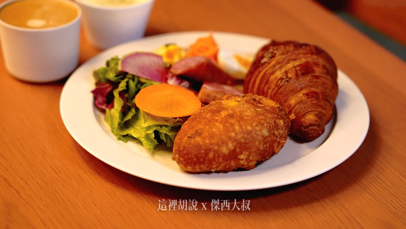 麵包、加上生菜