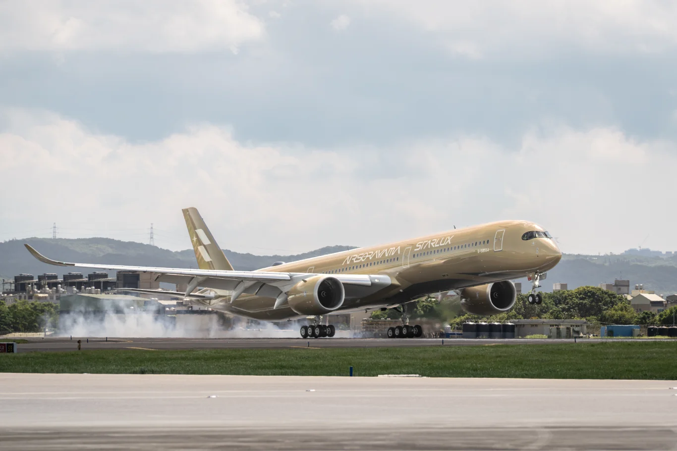 星宇航空「空山金」A350-1000抵台！8月20日首航東京成田 8月26日快閃曼谷、10月起三大航線定期飛航 - 這裡胡說 JL TALKS