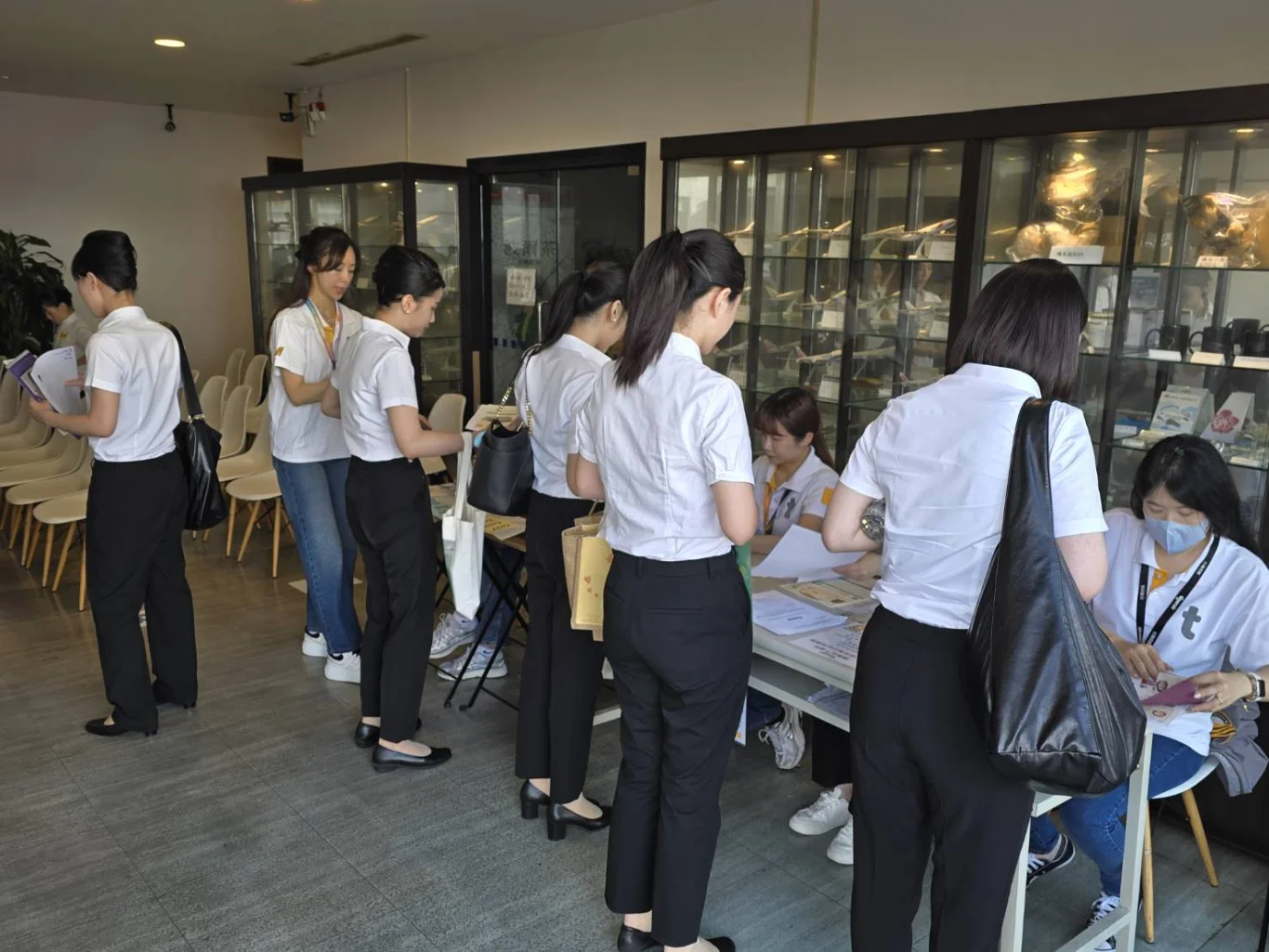 台灣虎航招募空服千人角逐30缺 因應高雄新航線與新機隊 - 這裡胡說 JL TALKS