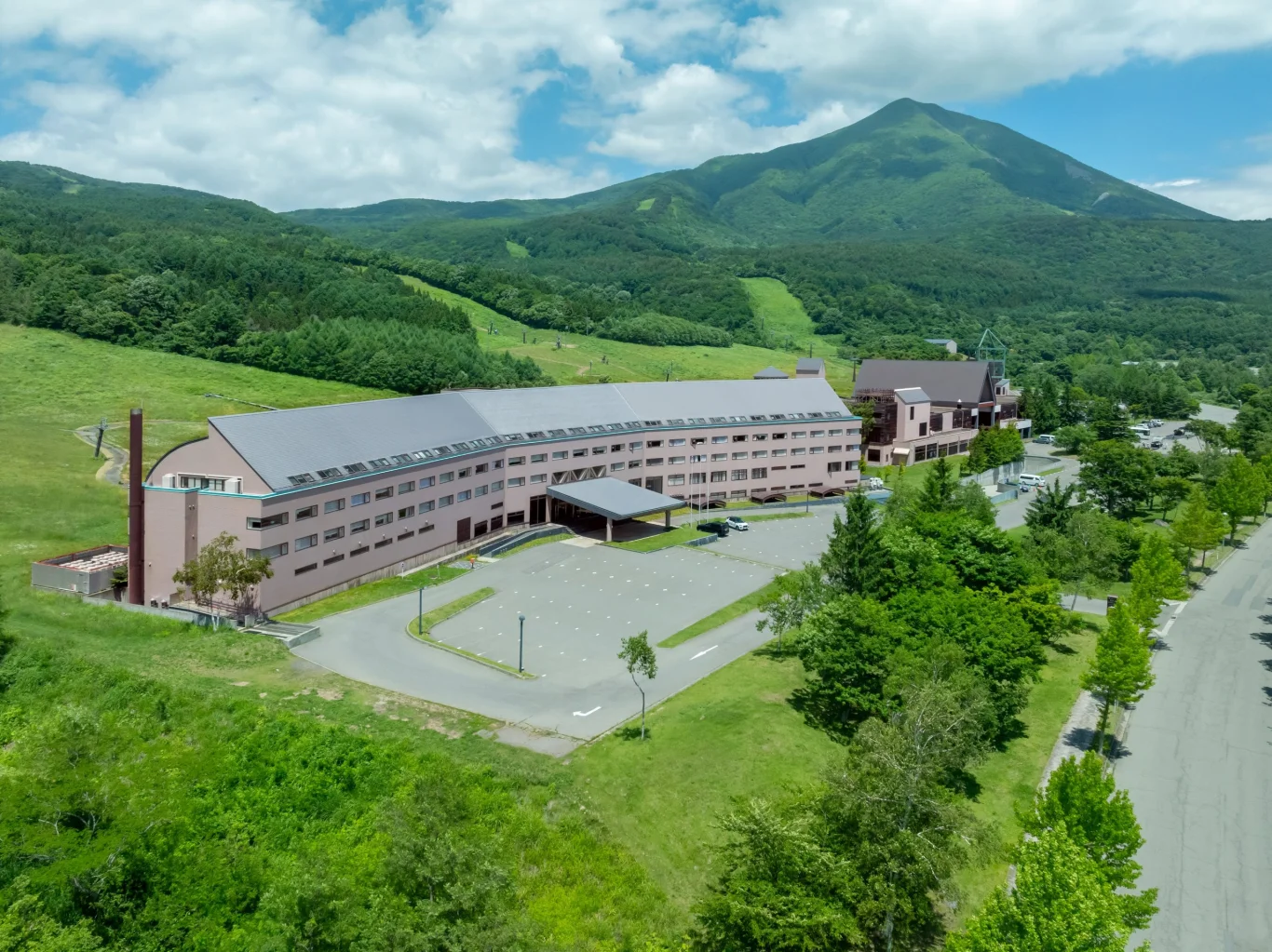 星野磐梯山溫泉飯店秋酒全包專案 會津特色地酒暢飲：文章中的規格與數據