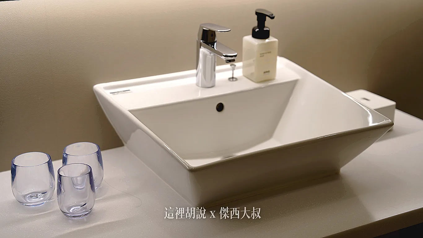 杯子準備了一大兩小 杯子準備了一大兩小