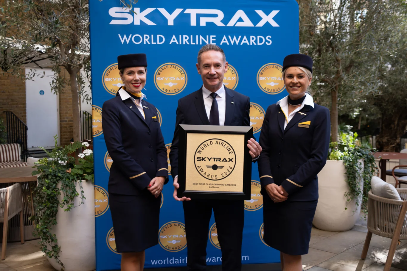 漢莎航空獲2026年SKYTRAX全球最佳頭等艙餐飲第一名 - 這裡胡說 JL TALKS 漢莎航空獲2026年SKYTRAX全球最佳頭等艙餐飲第一名 - 這裡胡說 JL TALKS