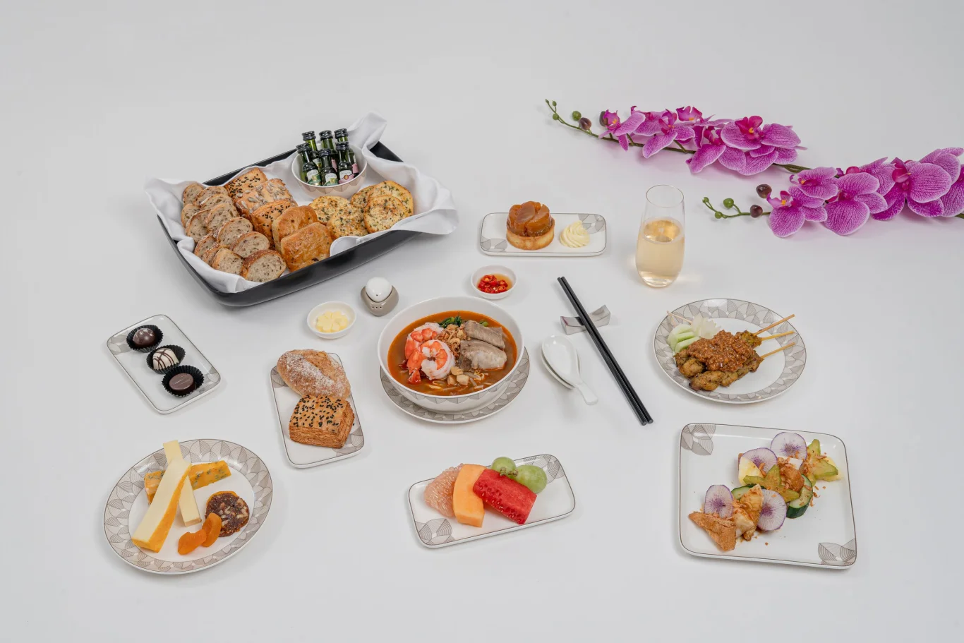 商務艙餐飲（Business Class Dining）