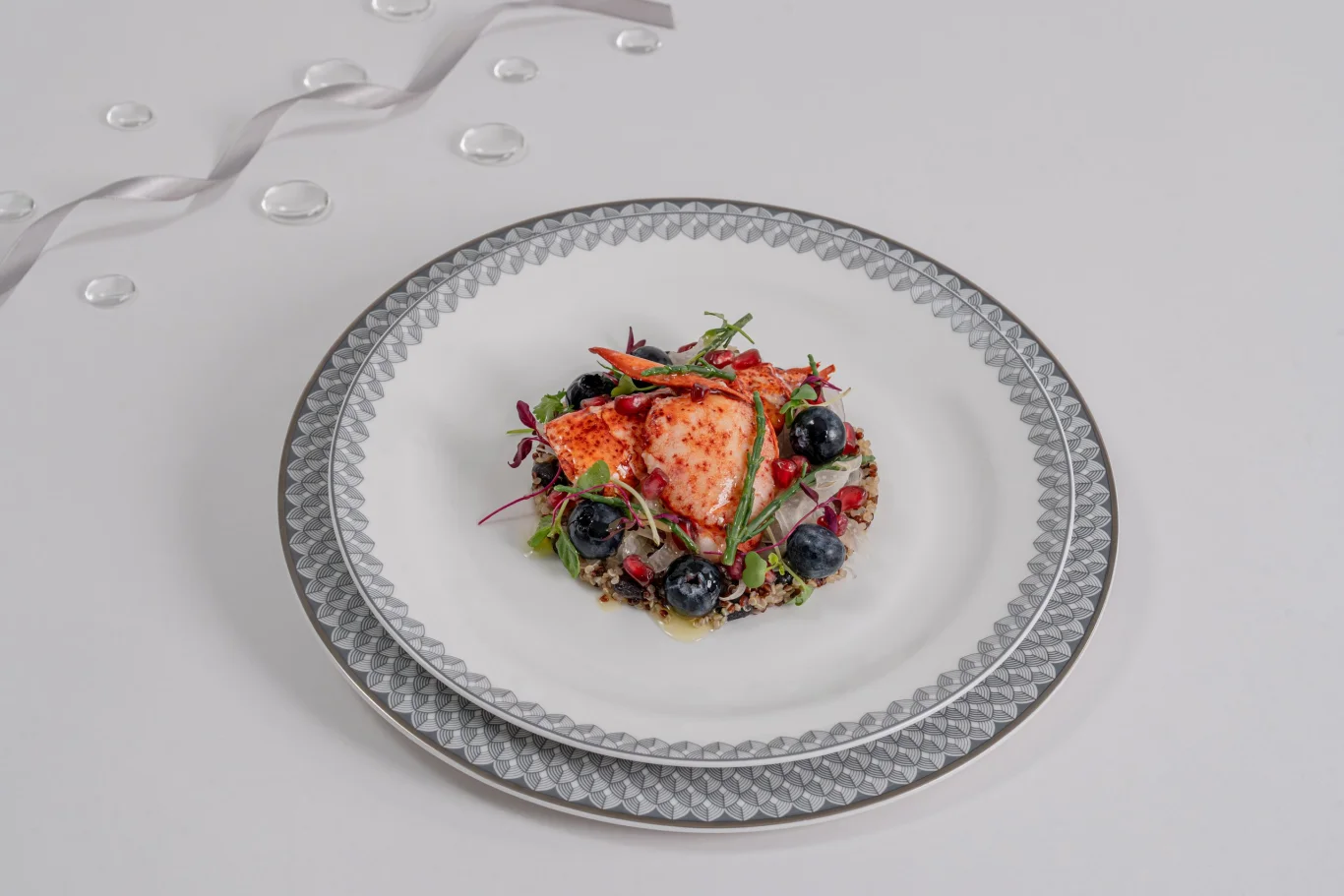 頭等艙柑橘醃漬龍蝦（First Class Citrus-Marinated Lobster）