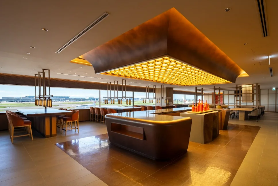 頭等艙貴賓室（First Class Lounge）