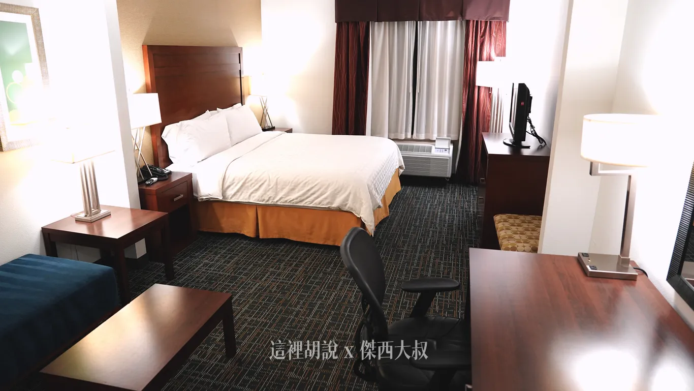 本次預定的是一張大床的標準房型 本次預定的是一張大床的標準房型