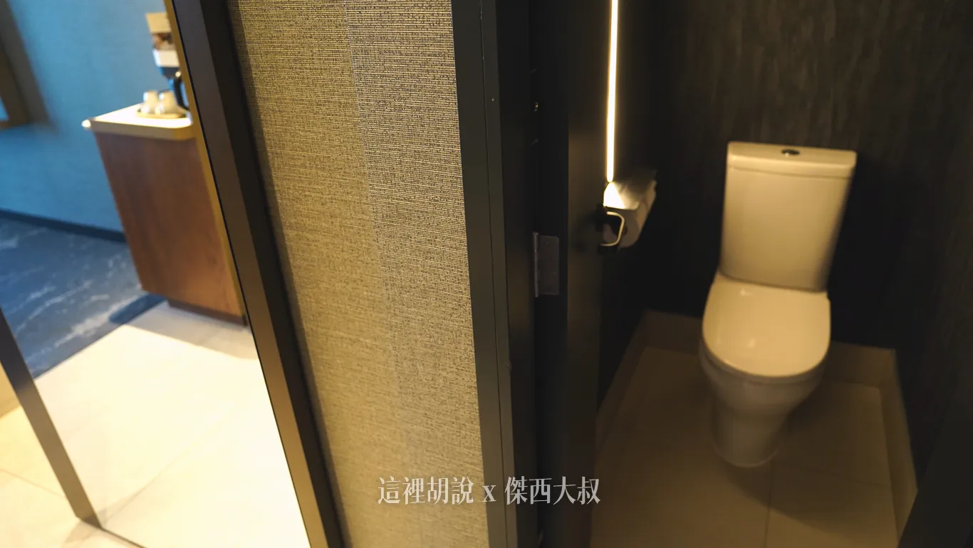 洗手間跟浴室分開獨立設置