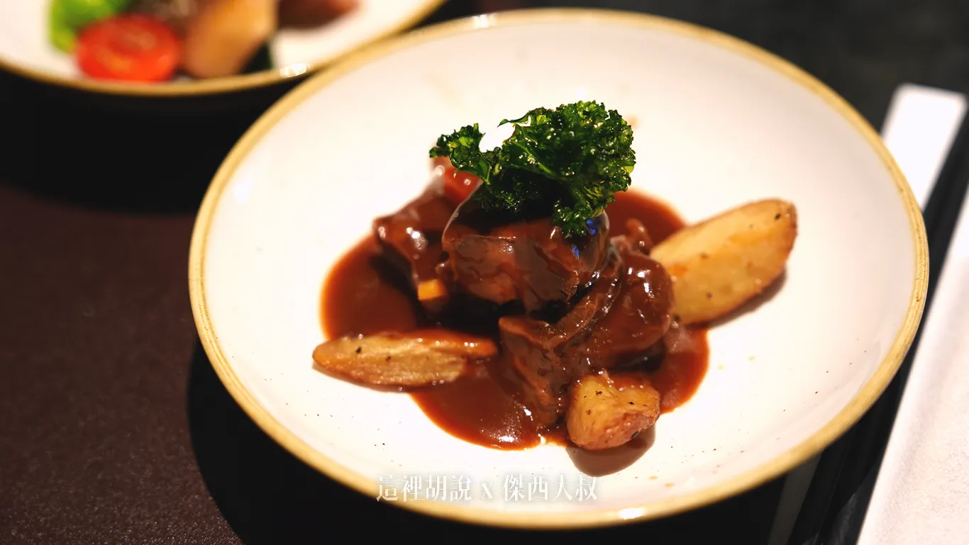 紅酒燉牛肉 紅酒燉牛肉