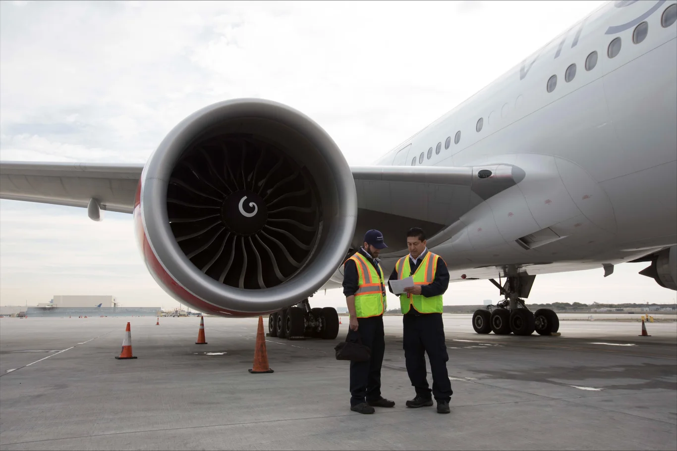 松下航空電子擴大技術地勤至14站進駐西雪梨並支援華航777:首家進駐西雪梨國際機場:支援澳航貨運 A330 與 A321 航線維修 松下航空電子擴大技術地勤至14站進駐西雪梨並支援華航777:首家進駐西雪梨國際機場:支援澳航貨運 A330 與 A321 航線維修
