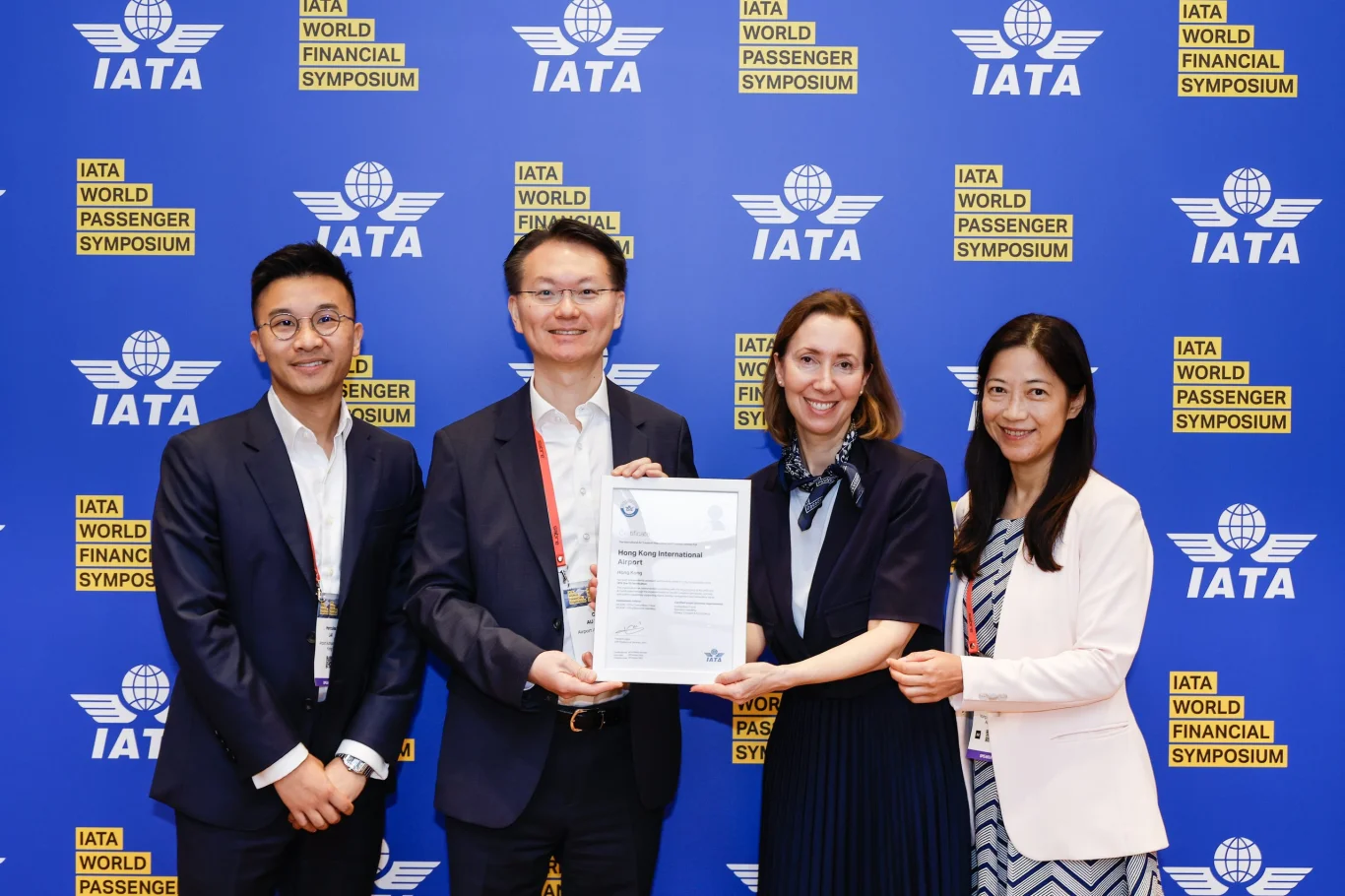 香港國際機場獲全球首座IATA One ID數位身分標準認證:全面取得三大認證範疇:建構零接觸與生物特徵通行標準 香港國際機場獲全球首座IATA One ID數位身分標準認證:全面取得三大認證範疇:建構零接觸與生物特徵通行標準