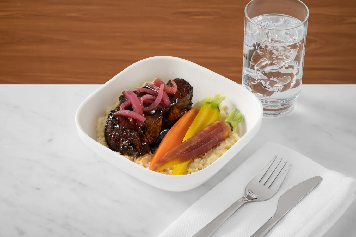 聯合航空攜手名廚餐桌11位名廚30道商務艙新菜11月上線：丹佛（Denver）— Chef Penelope Wong（Yuan Wonton）